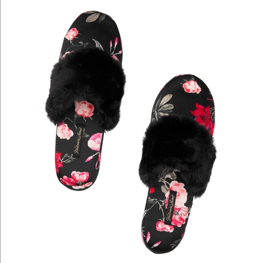 Signature Satin Slipper